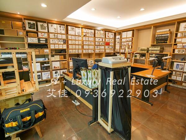 陽明柏園山莊泳池別墅