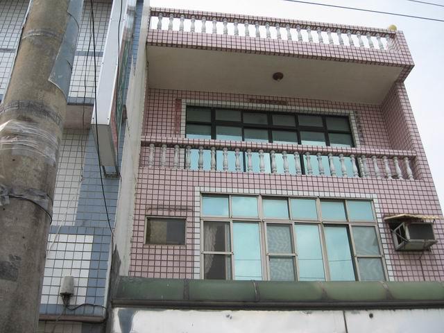 鶯歌透天_附同棟頂加增建拍賣-2