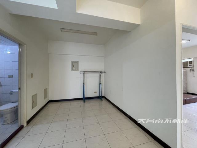 台南新市華廈-2