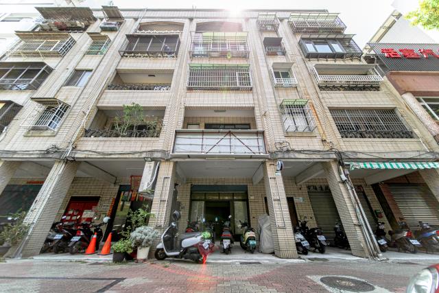 高雄鼓山公寓_店面_一樓-1