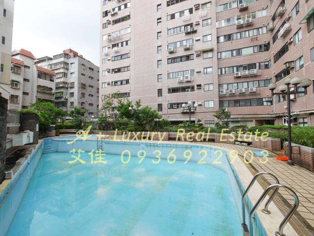 天母新光仰仁名廈