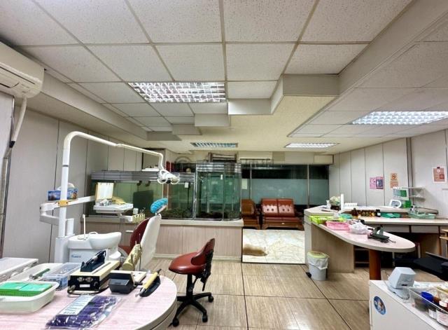 新興區大樓_店面-3