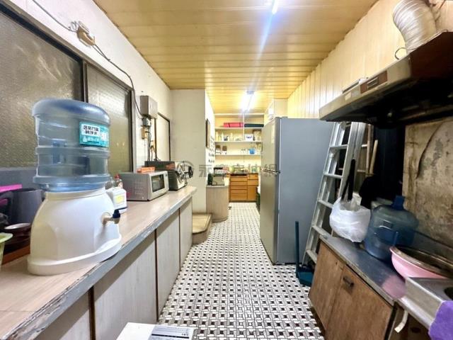 新興區大樓_店面-9