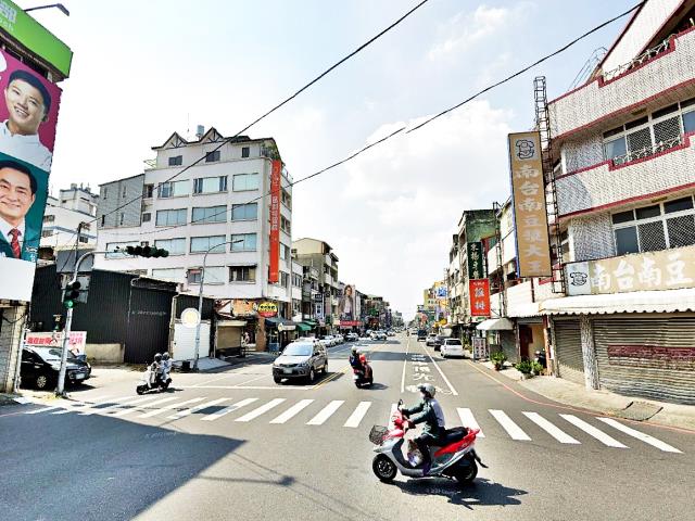 台南新營透天法拍-5