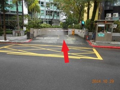 台北信義區大樓法拍-6