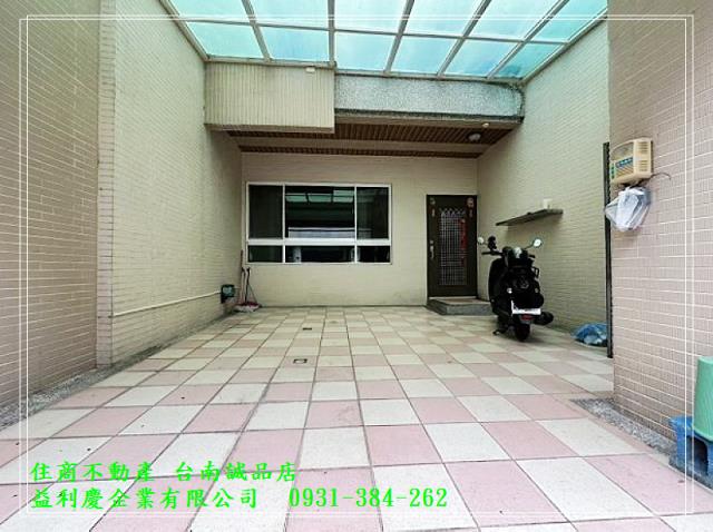 仁德中正商圈傳統車墅