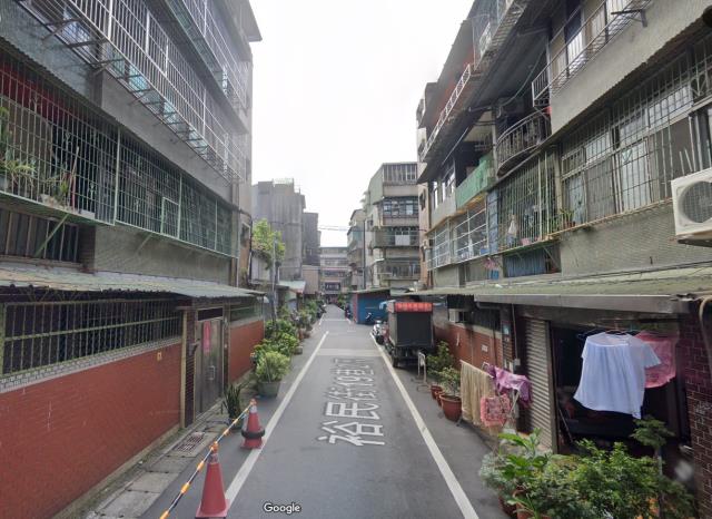 新北公寓_附頂樓加蓋拍賣-5