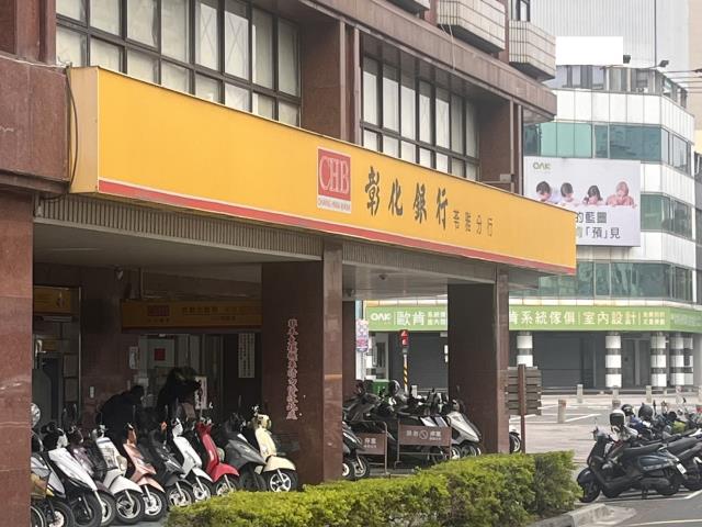 高雄苓雅大樓_店面-8