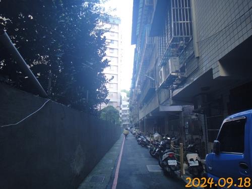新北深坑法拍公寓_深坑老街套房售-9