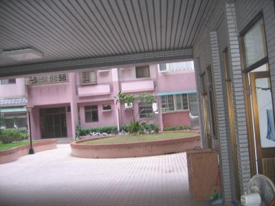 八里法拍大樓-4