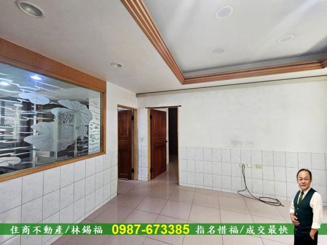 新興區透天_店面-2