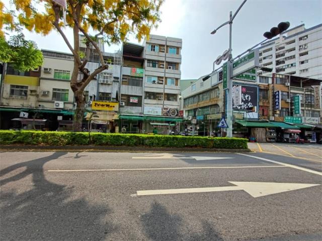 高雄前鎮透天_店面-1
