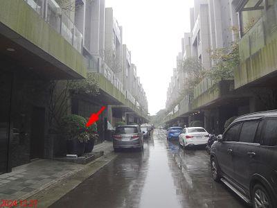 新北汐止法拍別墅_電梯-5
