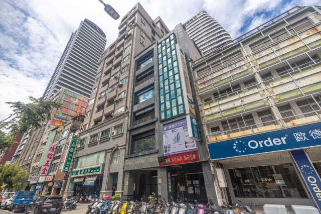 高雄前金大樓-1