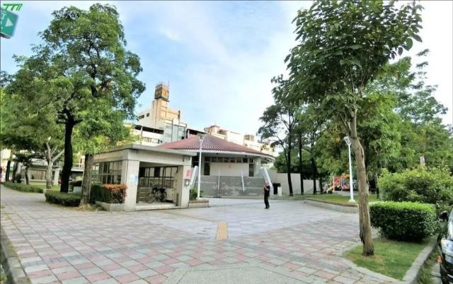 高雄前金大樓_套房-8
