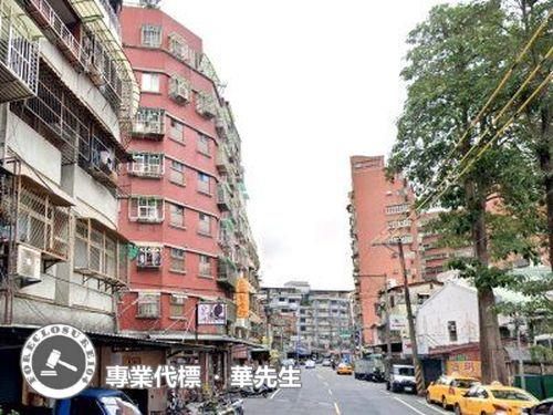 三重華廈法拍-1
