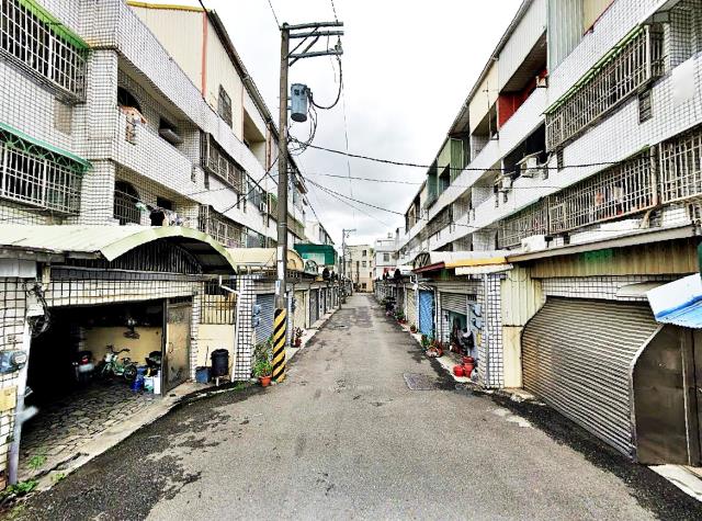 台南新市拍賣透天-3