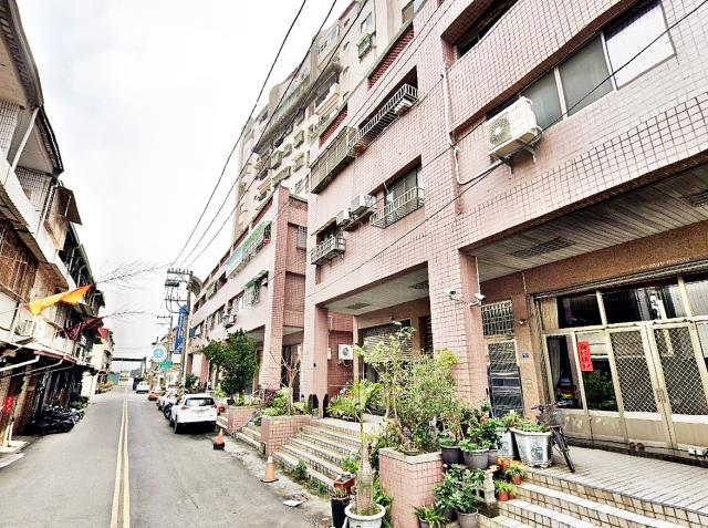 嘉義市保愛二街樓店面