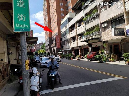 台中南屯大樓法拍-3