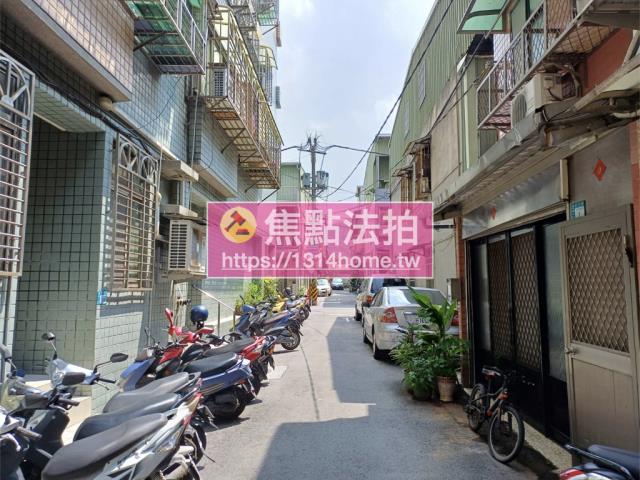 新北淡水拍賣華廈-8