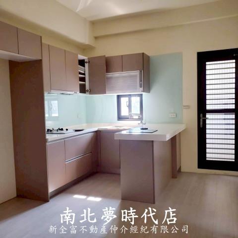 新營華廈-1