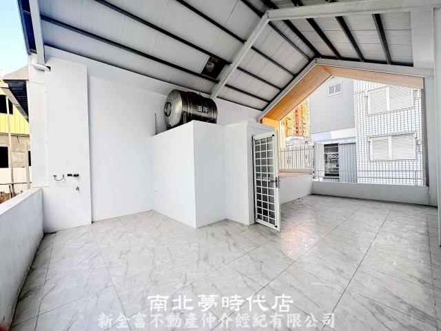 台南東區透天-10