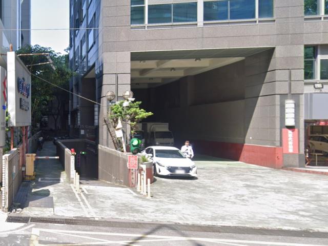 新北中和大樓_一樓拍賣-7