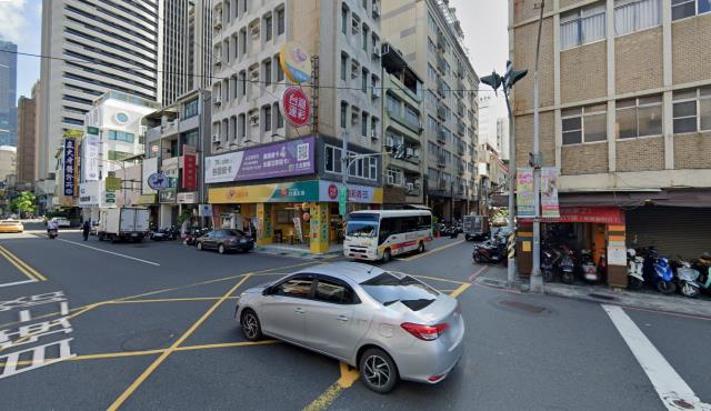 前金大樓法拍-2