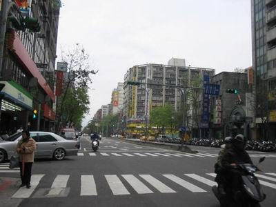 信義區法拍大樓_套房_國父紀念館套房-5