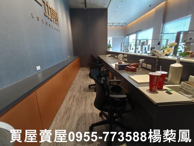 高雄岡山店面_商辦_辦公室-8