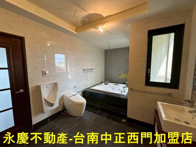 台南南區透天-8
