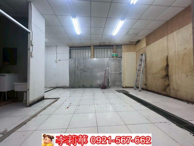 東區店面-6