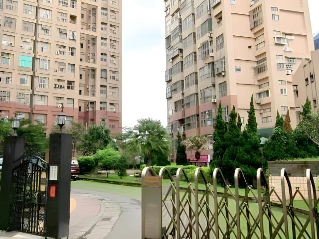 新北淡水法拍大樓_一樓-2