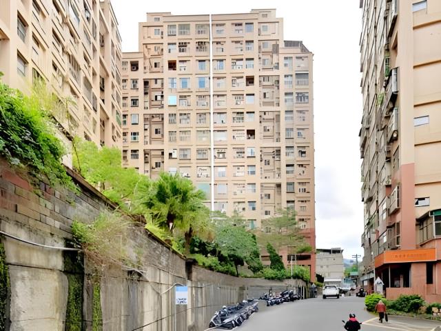 新北淡水法拍大樓_一樓-4