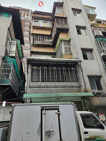 台北公寓_附頂樓加蓋法拍-2