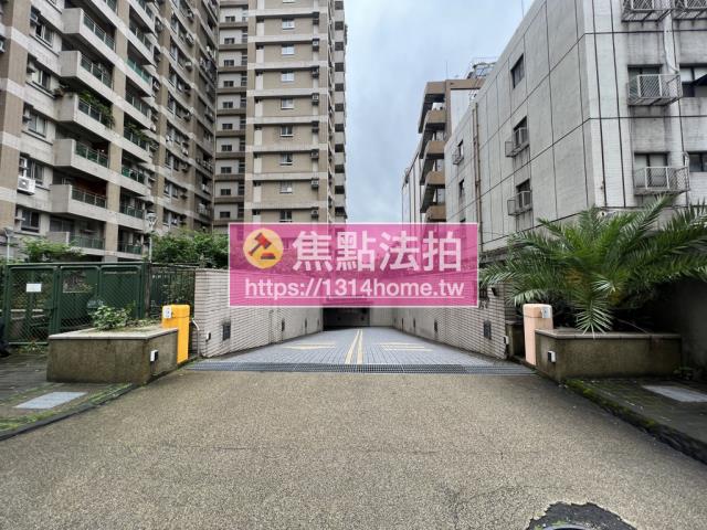 台北拍賣大樓-6