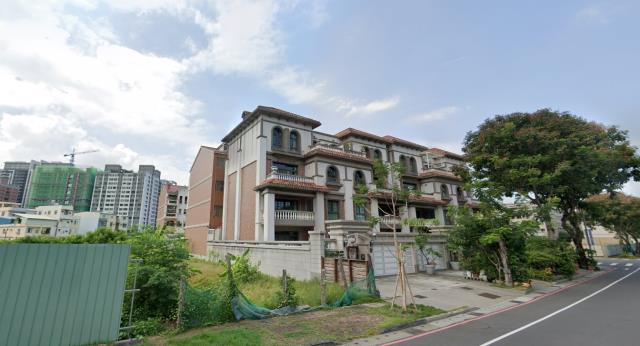 高雄楠梓別墅拍賣-4