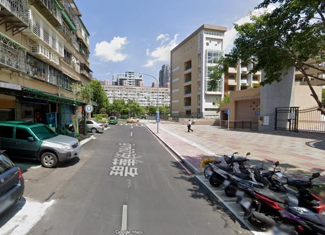 新北三重法拍公寓_店面_附同號增建-6