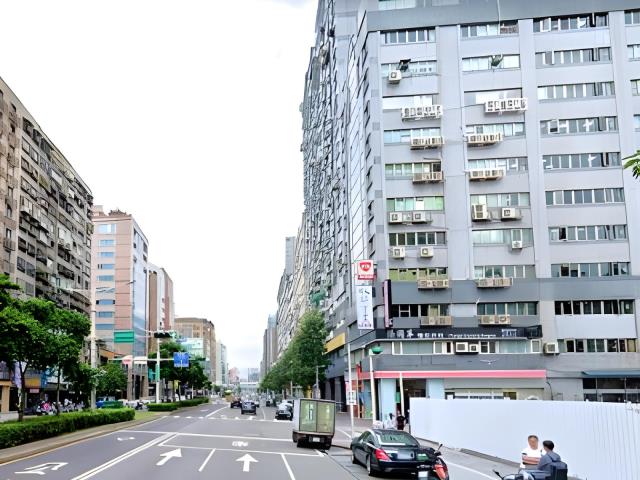 台北松山大樓_套房_台北小巨蛋套房法拍-2