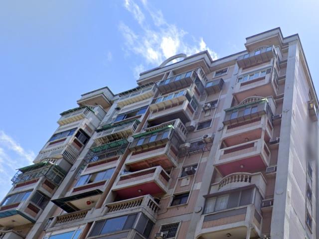 蘆洲法拍大樓_華廈_低公設比-2
