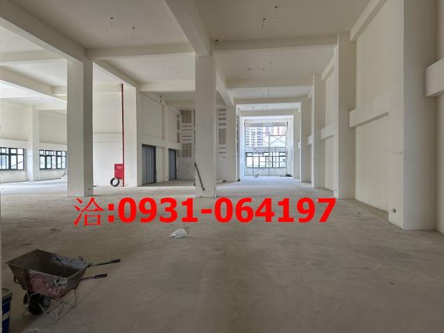 租南崁全新RC挑高廠房可分層出租