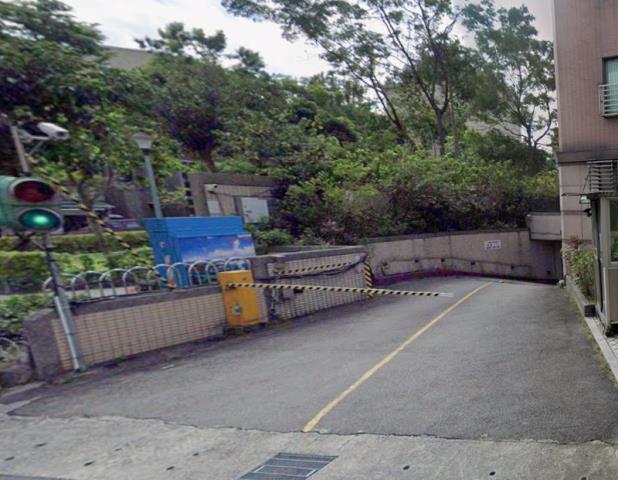 台北萬華法拍大樓-8