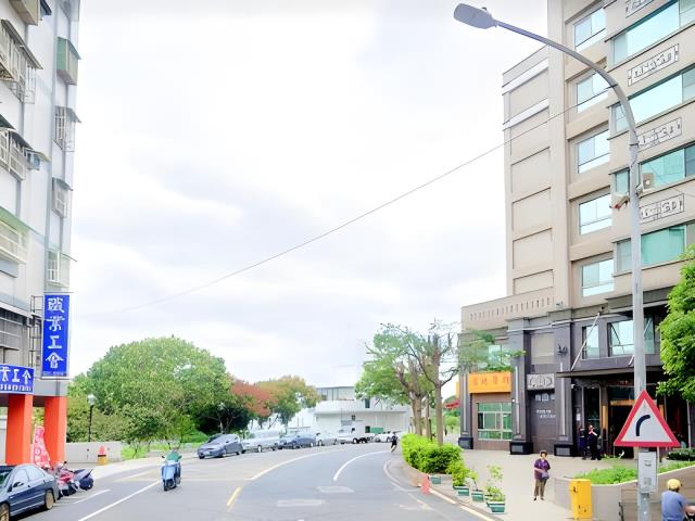 蘆竹法拍大樓_台茂購物中心-6