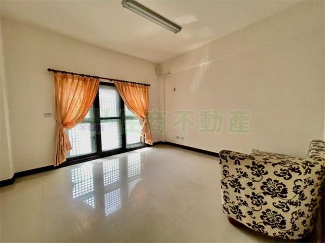 高雄鼓山透天-8