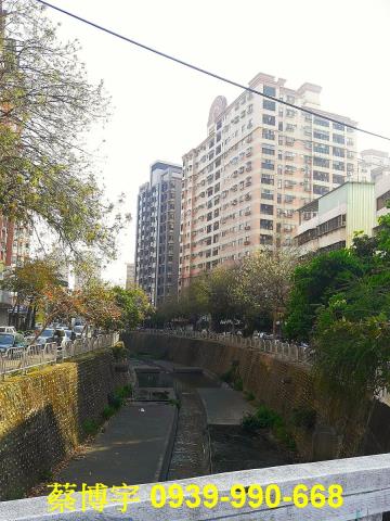 北屯柳陽西街頂好文心