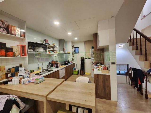 高雄鼓山透天-1