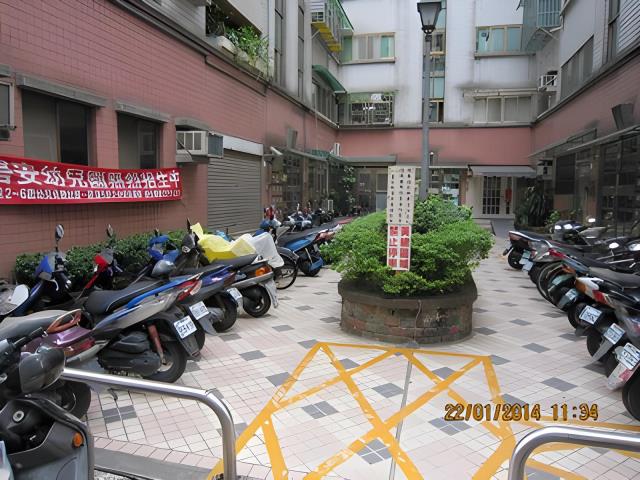 新北新店大樓_套房_白金花園酒店法拍-2