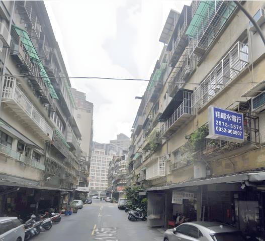 三重玫瑰公園生活圈法拍屋成功路公寓