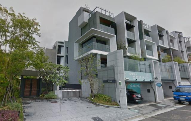 北屯區法拍屋軍福十一路四季山妍車庫美墅新都公園旁優室法拍林小