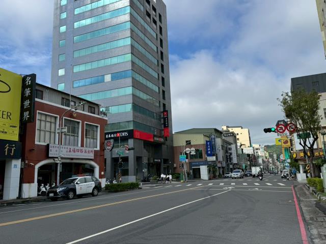 高雄鹽埕法拍透天-5